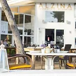 Alcina Hotel *