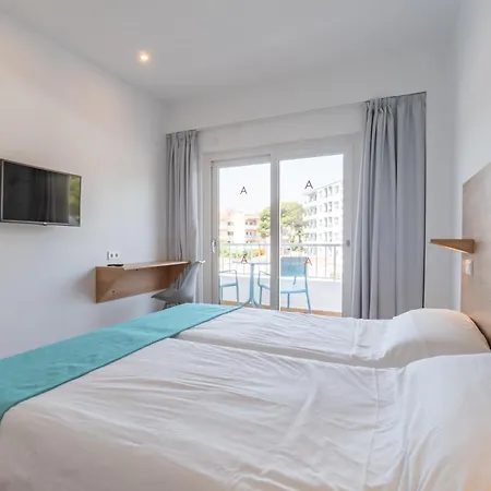 Alzina Hotel *
